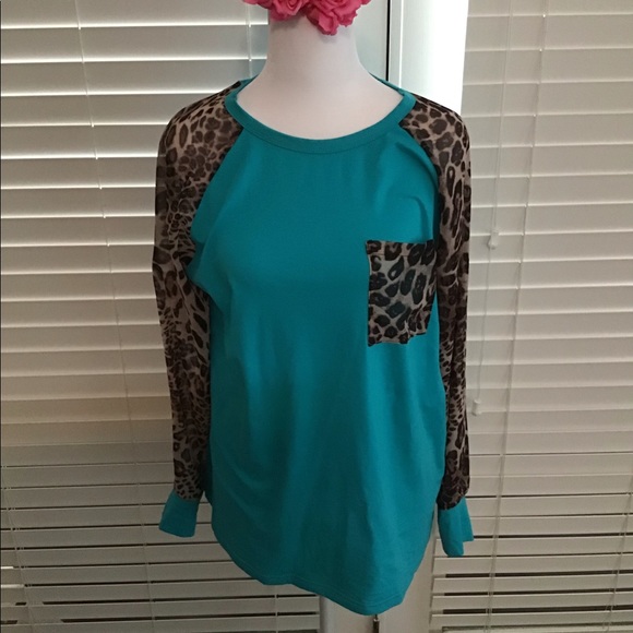 Turquoise and leopard print long sleeve T-shirt - Picture 1 of 3